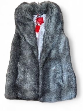 NWT Jenifer Lopez grey faux fur vest Size: XS #winterwear #fauxfur